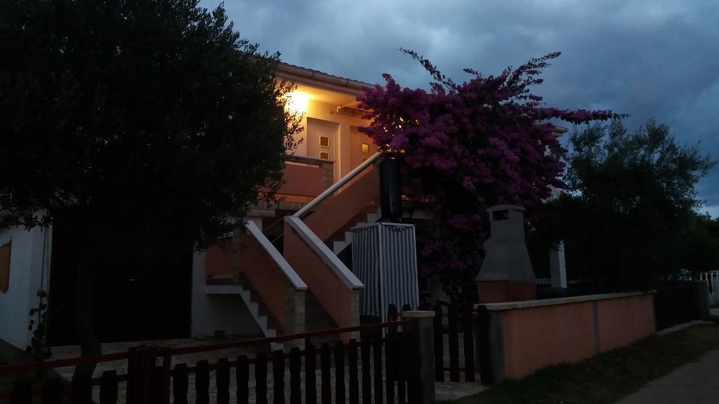 Apartments Jolic Vir Exterior foto