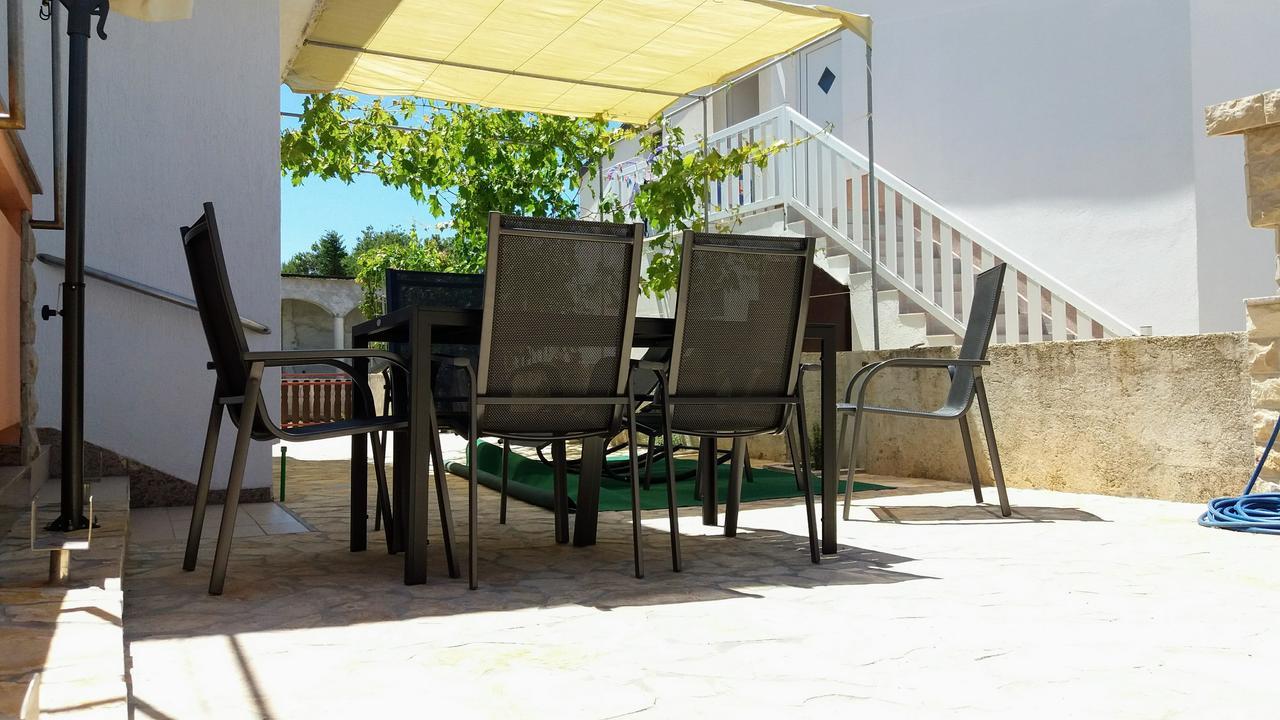 Apartments Jolic Vir Exterior foto